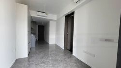 Middle Road (D7), Condominium #459138111